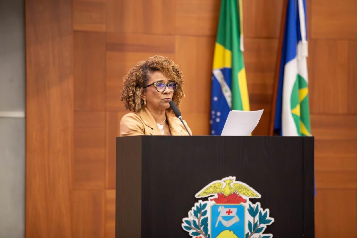 Candidata do PT denuncia racismo e assédio em posto de Cuiabá