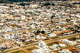 Drogaria é multada em Campo Verde por produtos vencidos e descarte irregular de resíduos