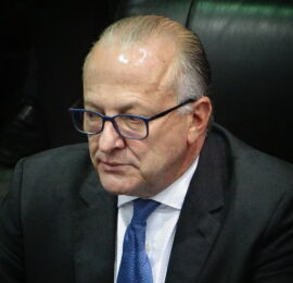 Prefeito afirma que não fará campanha contra o PL nem contra Pivetta