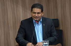 Wanderley Cerqueira exonera sete assessores na Câmara de VG