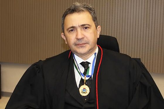 desembargador João Ferreira Filho, afastado do Tribunal de Justiça de Mato Grosso (TJMT) por suspeita de vender decisões judiciais