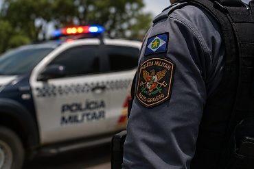 PM acusado de ameaçar dar tiro na cara de colega é absolvido em Cuiabá