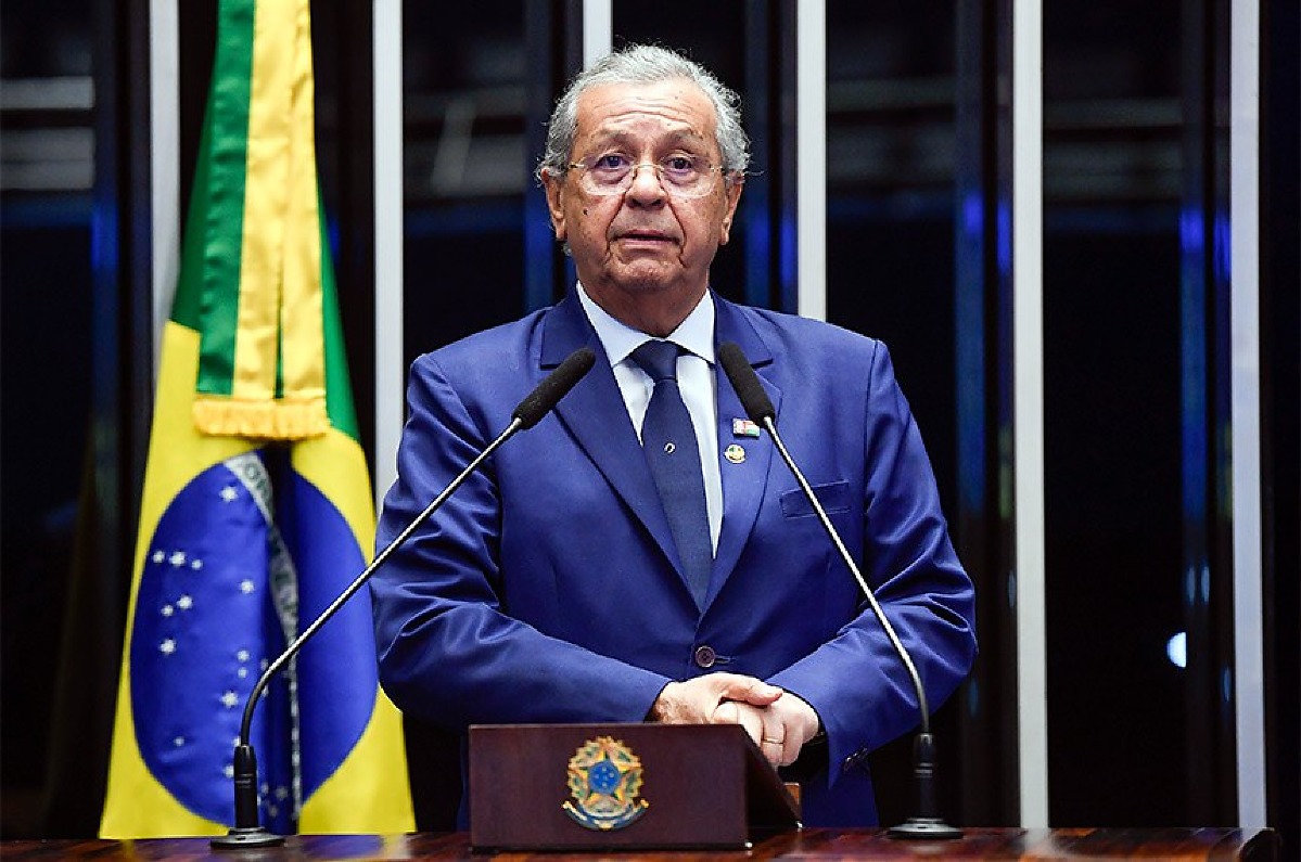 Senador de Mato Grosso defende fim da escala 6x1 no Senado
