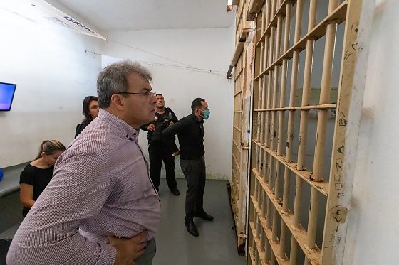 Corregedoria inspeciona cadeia de Colniza e vai checar água, comida e saúde