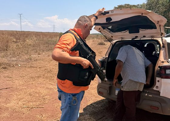 Tio é preso após investigação de violência contra sobrinhos adolescentes