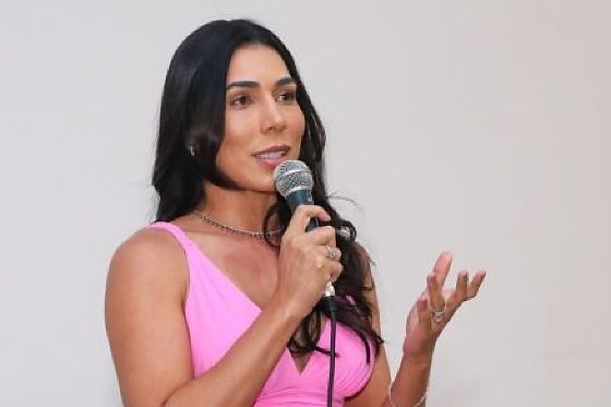 Vídeo de Scheila fazendo campanha em supermercado leva MPT a proibir atos eleitorais na rede