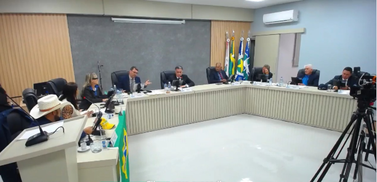 Câmara de Jauru revoga auxílio-alimentação para vereadores em Mato Grosso