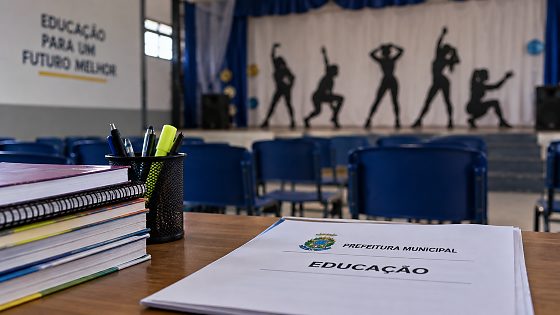 dança sexualizada escola