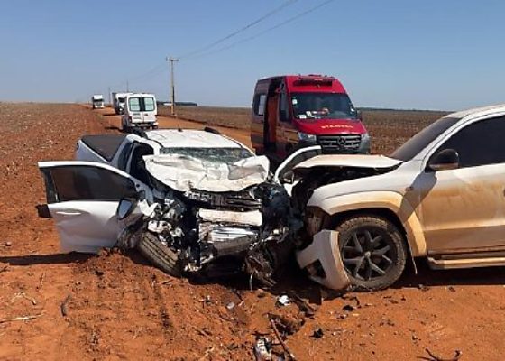 Colisão entre dois veículos deixa motorista ferido em Nova Mutum