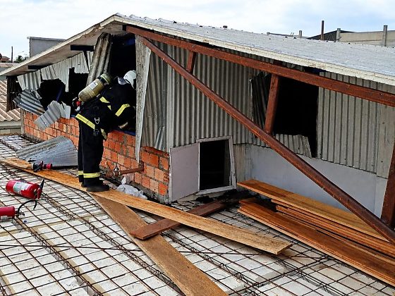 Incêndio atinge telhado de hospital municipal em Guarantã do Norte