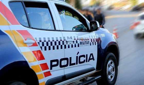 PM resgata jovem mantida em cárcere pelo namorado em Cuiabá
