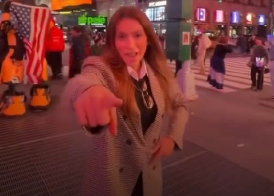 Lambadão de MT ganha espaço noa Times Square, em Nova York