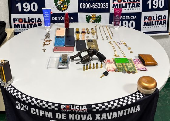 Quatro suspeitos de roubar residências são presos em hotel com arma e joias em MT