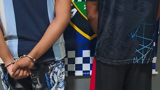Dupla é presa após ser flagrada desmontando moto furtada em VG