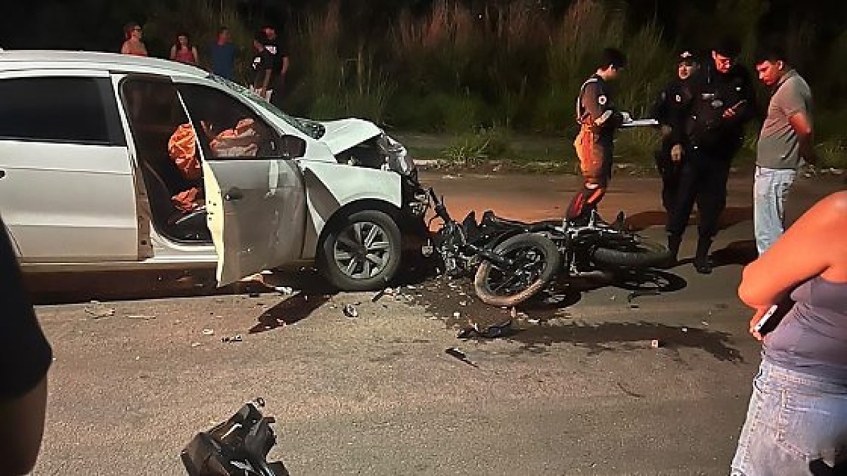 Motociclista de 22 anos morre em colisão frontal em Cuiabá