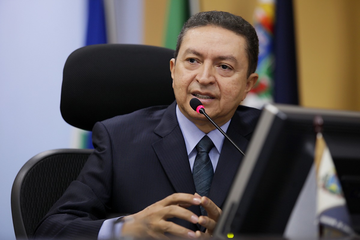 STJ proíbe Valter Albano de atuar no TCE em Cuiabá, Mato Grosso